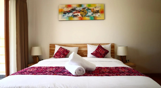 Seno Guesthouse & Cafe