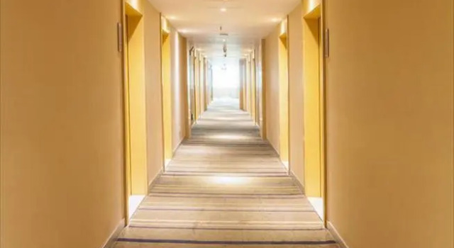 City Comfort Inn Nanning Qingxiushan Metro Station, Rezerwuj Hotel Hotele w Nanning z parkingiem, Parking