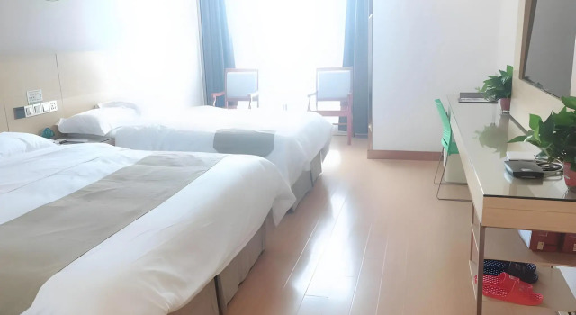 GreeTree Inn Huainan Jinjialing Road Oriental General Hospital, Prenota Hotel Hotel a Huainan con parcheggio, Parcheggio