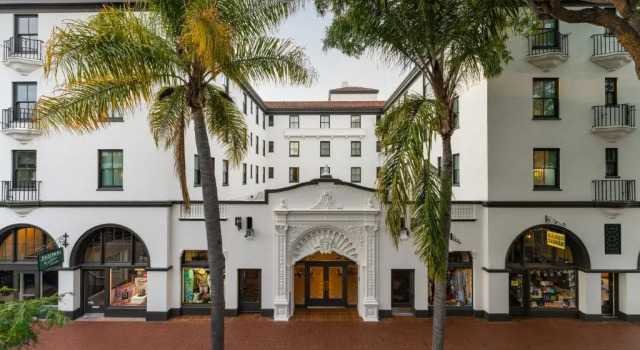 Номер Deluxe Hotel Santa Barbara