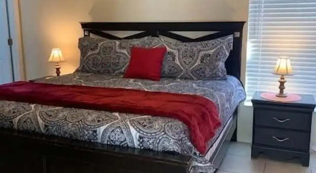 Коттедж с 3 комнатами Espirit Oasis 3 Bedroom Home by RedAwning