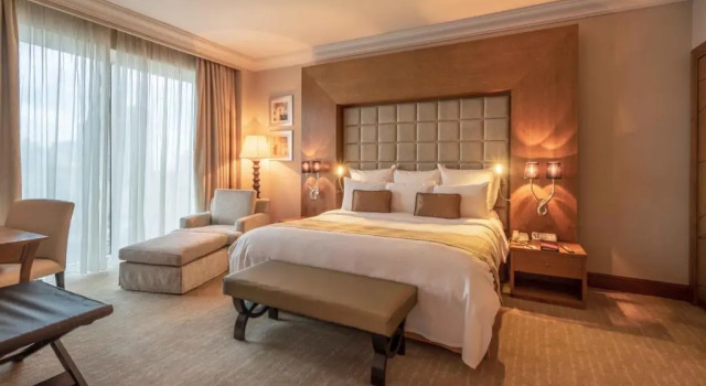 Двухместный люкс Deluxe Gulf Hotel Bahrain Convention and SPA