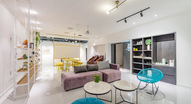 Rezen Sunbow Hotel