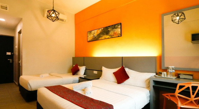 Travelland Hotel