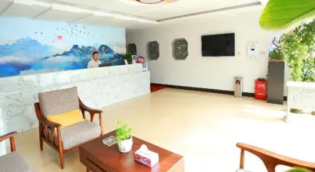 Kelining Chain Hotel(Luozhuang Baoli Wealth Plaza Store), Prenota Hotel Hotel a Shandong con parcheggio, Parcheggio