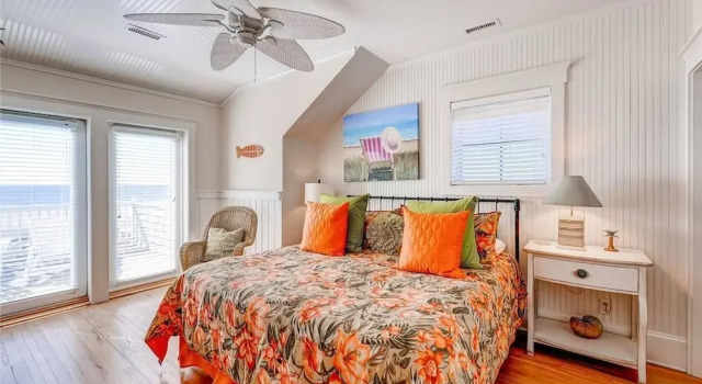 Семейный коттедж с 6 комнатами с видом на море Chirico House 6 Bedroom Holiday Home By Bald Head Island