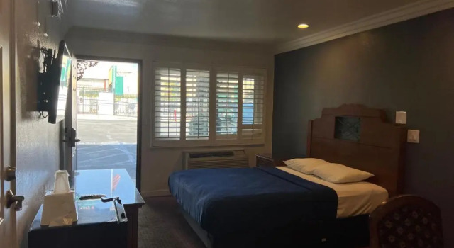 Standard Yhden hengen huone Welcome Inn on Colorado Blvd