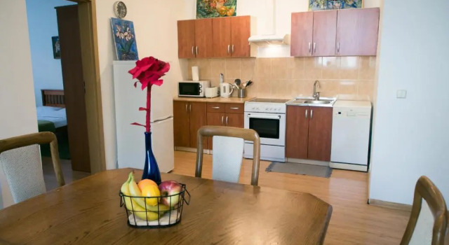 Апартаменты Town Hall 3 Bedroom Apartment