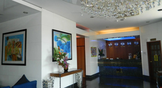 Blueberry Tourist Hotel, Забронировать Отель Отели в центре Давао, в центре, Завтраки