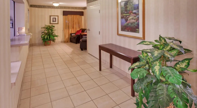 Hawthorn Suites By Wyndham Omaha