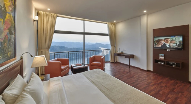 Двухместный люкс с видом на озеро Ragamaya Resort & Spa Munnar