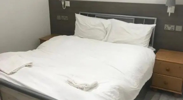 Entire Flat with Three Bedrooms N 2