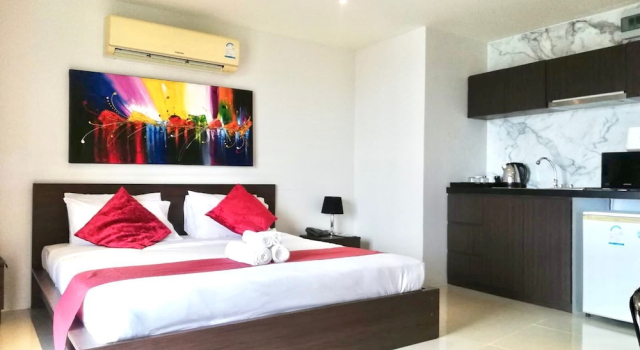 Patong Beach Walking Street Seaview C257