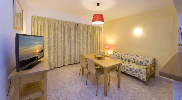 Hostal Rita, Rezerwuj Hotel Hotele w Majorka z parkingiem, Parking
