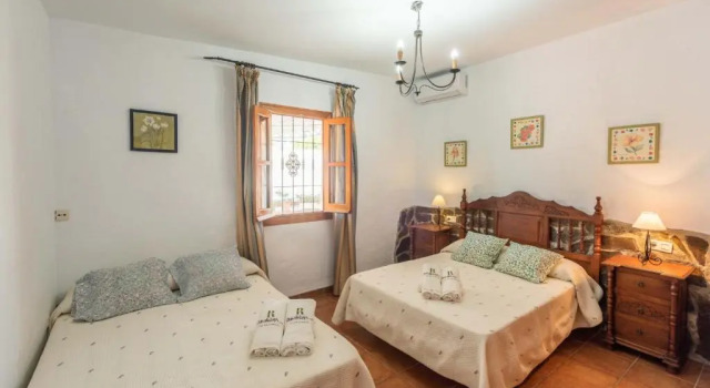Villa Marinieves Nerja by Ruralidays, Varaa Villa Nerja Axarquía