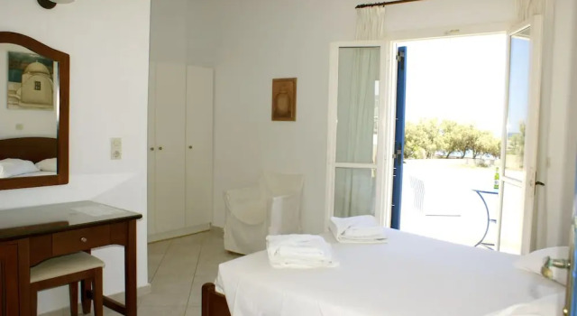 Номер Standard с балконом и с видом на море Blue Bay Villas
