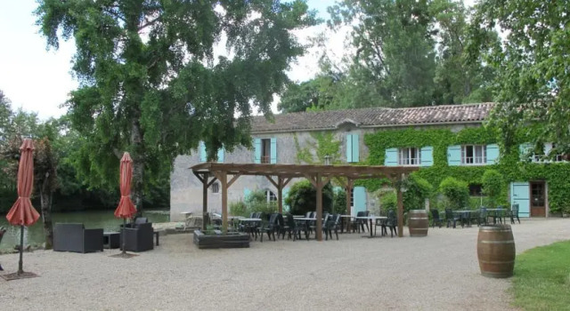 Moulin de Monpoisson, Réserver Hôtel Le Puy Aquitaine