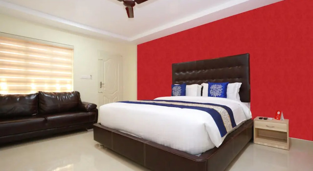 OYO 10149 Noor Residency, Забронировать Отель Отели Vypin Island с парковкой, Парковка