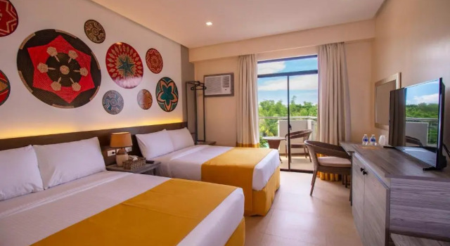 Deluxe huone näköala uima-altaalle Bohol Shores