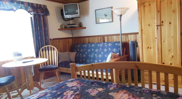 Blue Grouse Country Inn Bed & Breakfast, Buchen Sie Bed & Breakfast Clearwater 