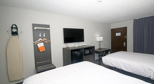Одноместный люкс Clarion Pointe Statesville