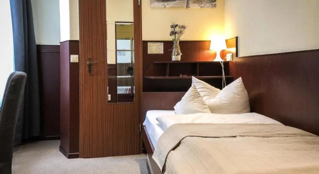 Одноместный номер Standard с красивым видом из окна Hotel Hanseatic Lübeck