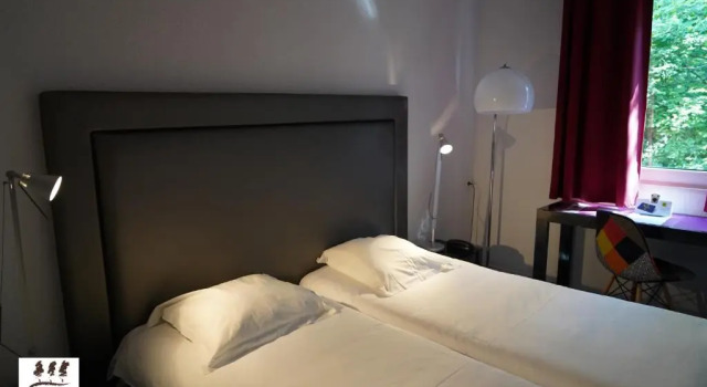 Двухместный номер Standard Logis Hôtel Orion