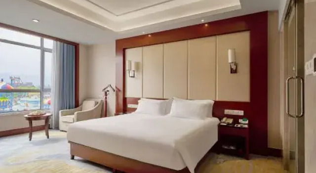 Люкс Business International Conference Center Hotel
