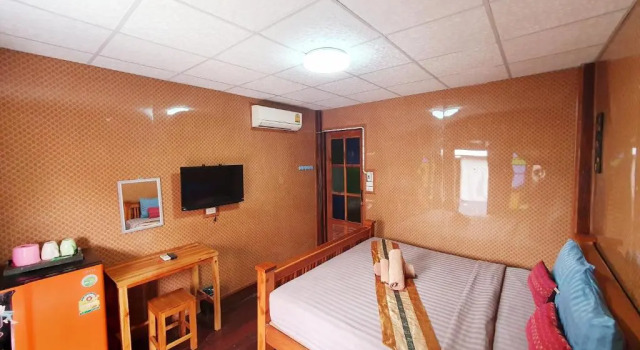 Бунгало Deluxe KTT Resort and Motorbike & Bicycle for rents Sukhothai