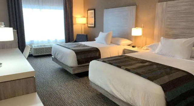 Четырёхместный номер Deluxe Wingate by Wyndham Kanata West Ottawa