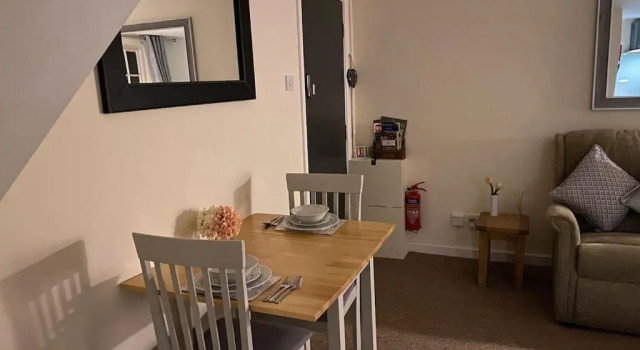 Apartment - Sleeps 2 - Pet Friendly - Parking, Забронировать Апартаменты/квартира Апартаменты Ладлоу, рядом с Church of St Laurence, Апартаменты/квартира