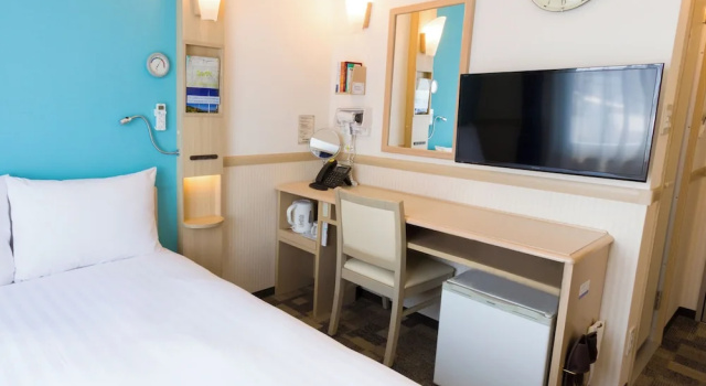 Номер Economy Toyoko Inn Biwako sen Minami Kusatsu eki Nishi guchi