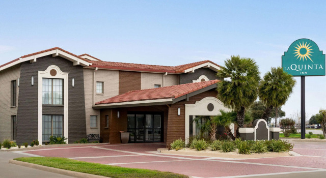 La Quinta Inn Victoria, Book Hotel Victoria Houston