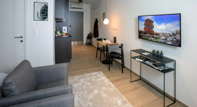 Апартаменты Deluxe Qstay Good Living Apartments