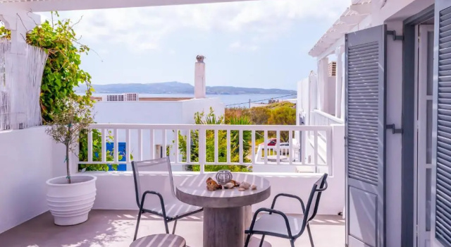 Полулюкс Milos Bay Suites