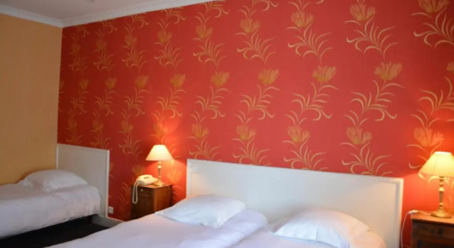 Трёхместный номер Comfort The Originals Boutique, Hôtel Terminus, Bourg-en-Bresse Gare