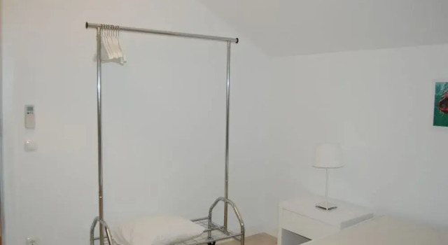 Wallis Apartments