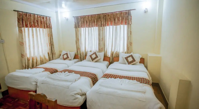 Трёхместный номер Standard с балконом Hotel Pala