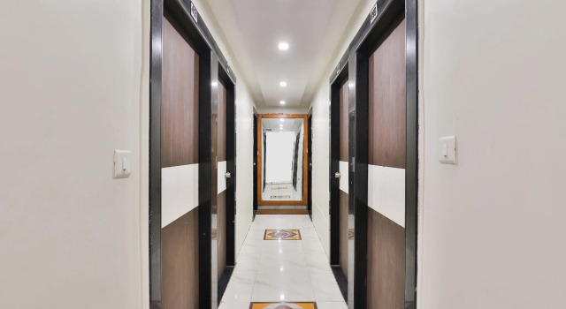 OYO 15833 Vanya Palace, Rezerwuj Hotel Hotele w Gujarat ze śniadaniem, Śniadanie