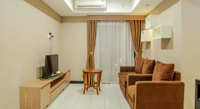 Strategic Location 2 Bedroom The Wave By Travelio, Забронировать Отель Отели Джакарты с парковкой, рядом с Торговый центр Epicentrum Walk, Парковка