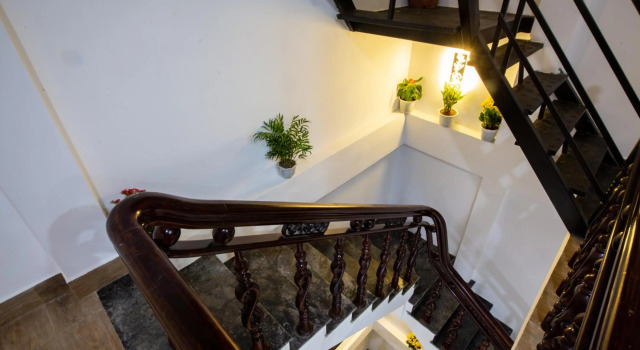 5.T Hostel