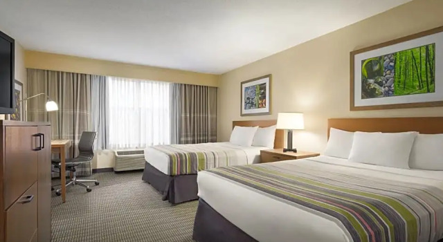Четырёхместный люкс Country Inn & Suites Williamsburg