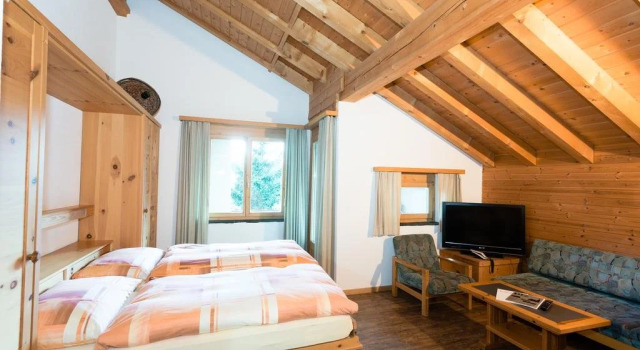 Hotel B&B Süsom Surlej, Book Bed and Breakfast Silvaplana 