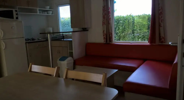 Camping Le Plein Air Neuvicois, Rezerwuj Pole kempingowe Hotele w Neuvicq z parkingiem, Parking