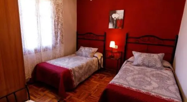 Casa Rural Laguna Negra 49, Забронировать Отель Сан-Леонардо-де-Ягуэ 