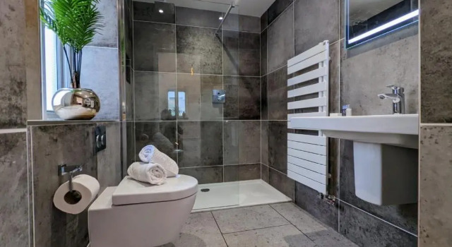 Двухместный номер Deluxe с балконом Aphrodites Group - Luxury Hot Tub Suites in Central Lake District