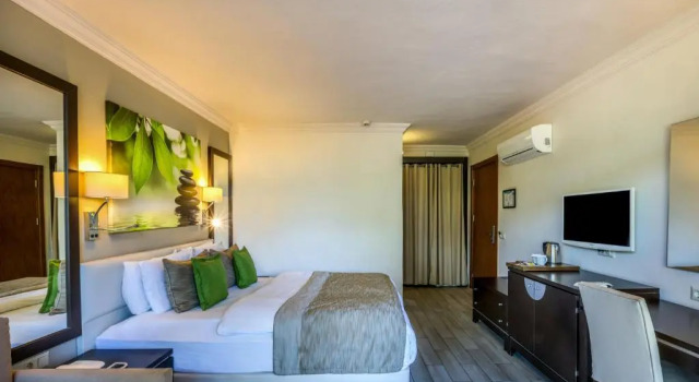 Двухместный номер Standard с частичным видом на море Marmaris Bay Resort
