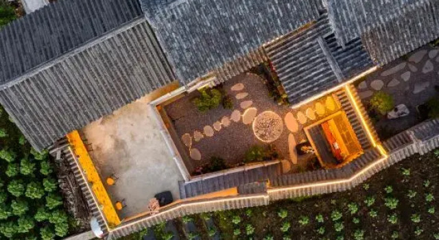 Shaxi Ancient Town Xixin Homestay, Забронировать Отель Shaxi Юньнань