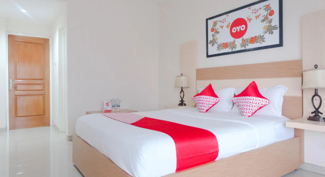 OYO 696 Hasanah Guest House Syariah De Saphire, Book Guesthouse Guest Houses in East Java, Guesthouse