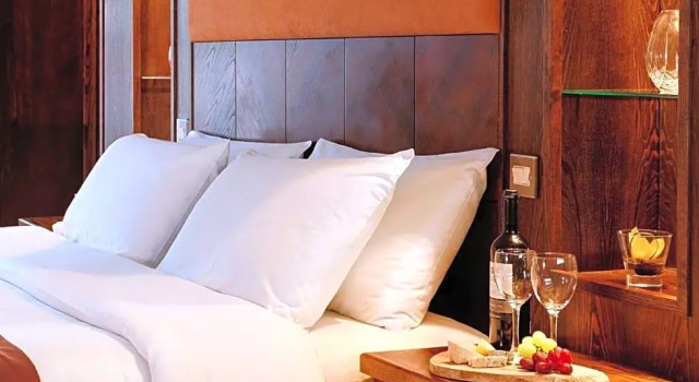 Люкс Cavan Crystal Hotel